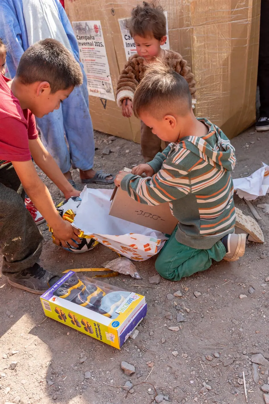 Equipo y voluntarios de Cáritas en una jornada de Reyes Magos